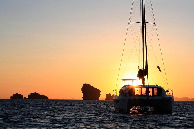 Malaga Sunset Cruise and Restaurant Dinner - Key highlights worth knowing before you go