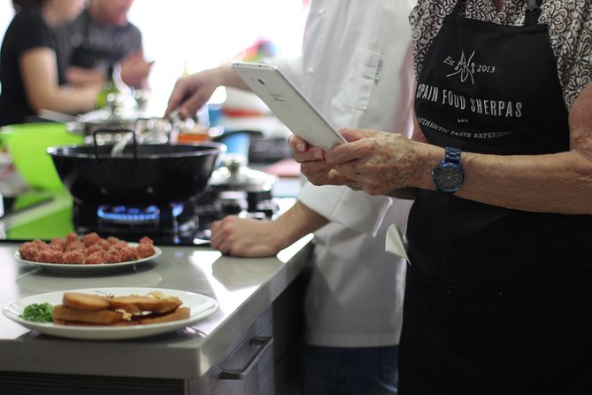 Malaga Tapas Cooking Class - Timing and Group Size: Getting Personal Attention