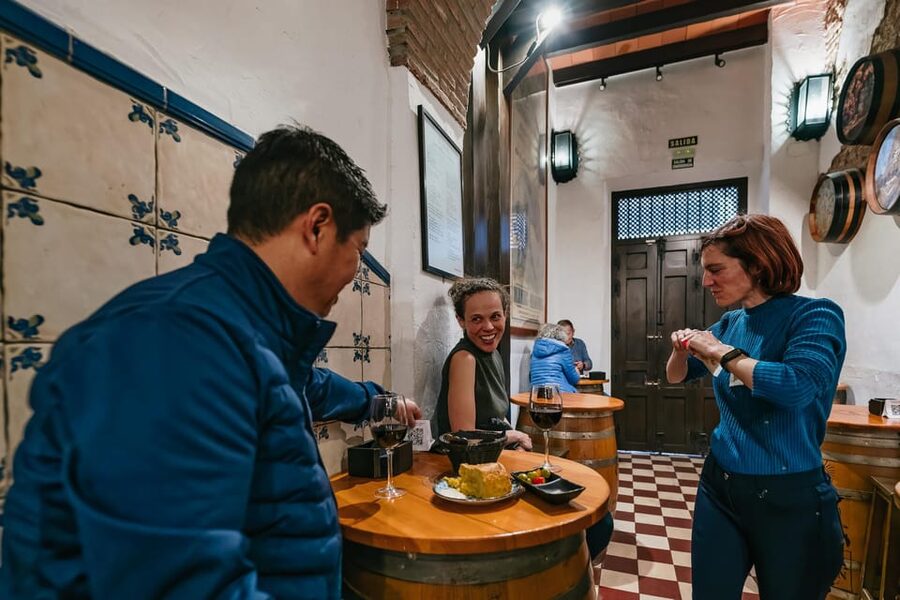 Málaga: Traditional Andalusian Tapas and Wine Tour - Wine, Beer, and Vermouth: Learn What to Notice While You Taste