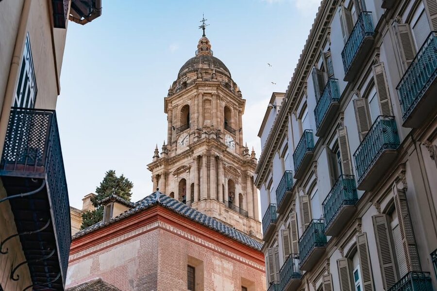 Málaga: Traditional Andalusian Tapas and Wine Tour - Vegetarian, Pescetarian, and Non-Pork Options Without Losing the Fun