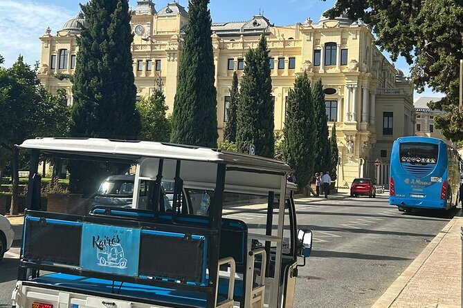 Malaga: Tuk tuk tour - Mount Gibralfaro Viewpoints: Where the City Clicks into Place