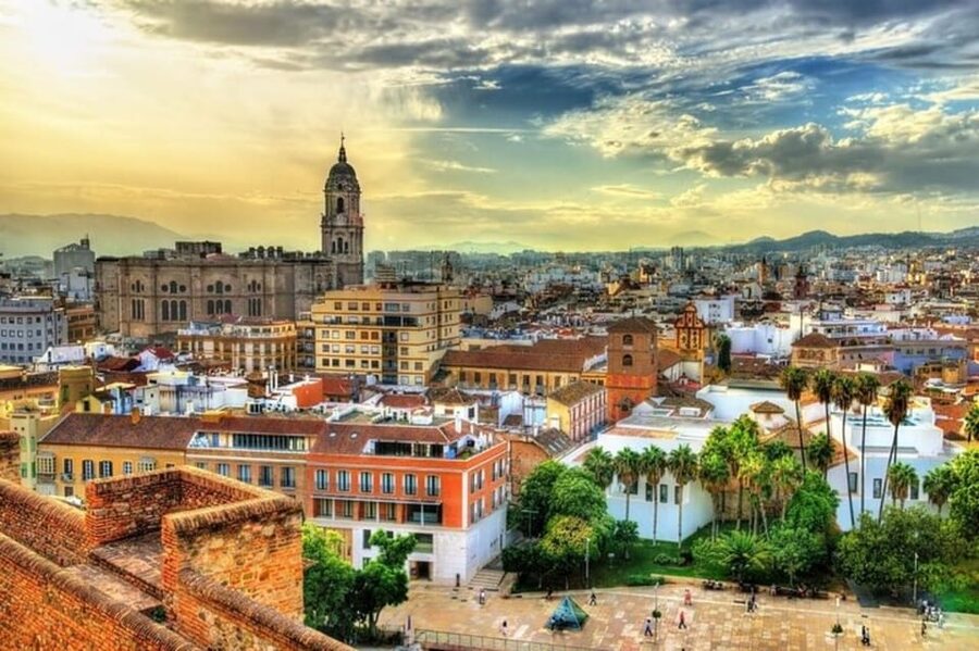 Malaga: Walking Tour of Must-See Attractions - Key highlights at a glance