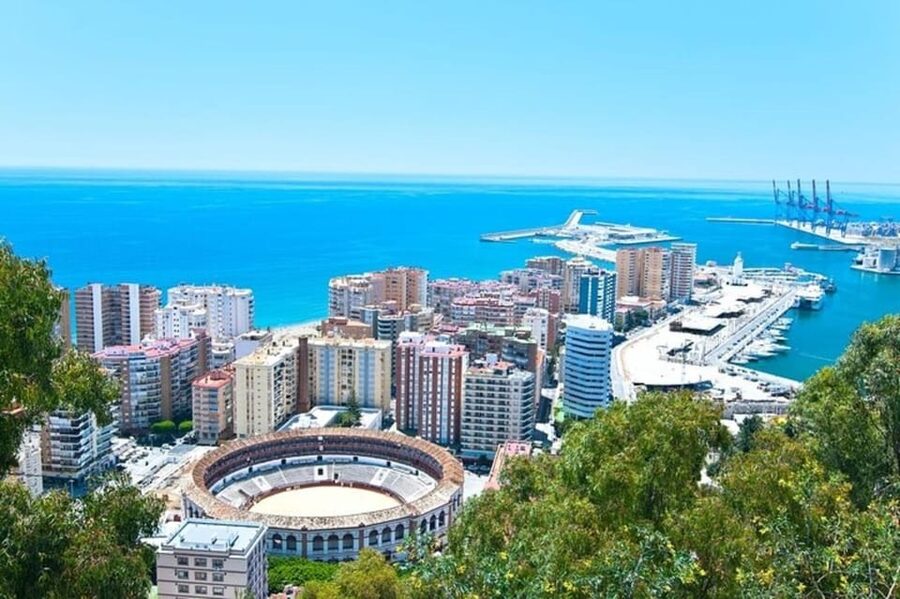 Malaga: Walking Tour of Must-See Attractions - Plaza de la Merced: where Picasso stories start