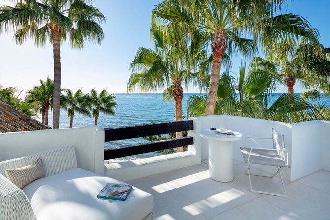 Marbella and Mijas Day Tour and Puerto Banus and Benalmadena - Mijas Pueblo: make your one hour count in the white village