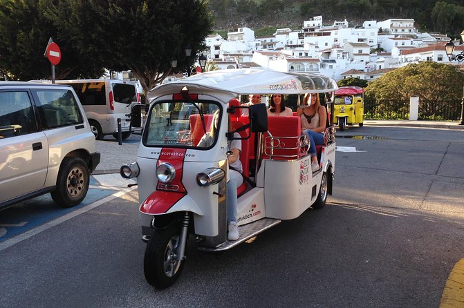 Mijas: Panoramic city tour in an electric Tuk Tuk - Where the tour starts: Av. del Compás and the miniature museum area
