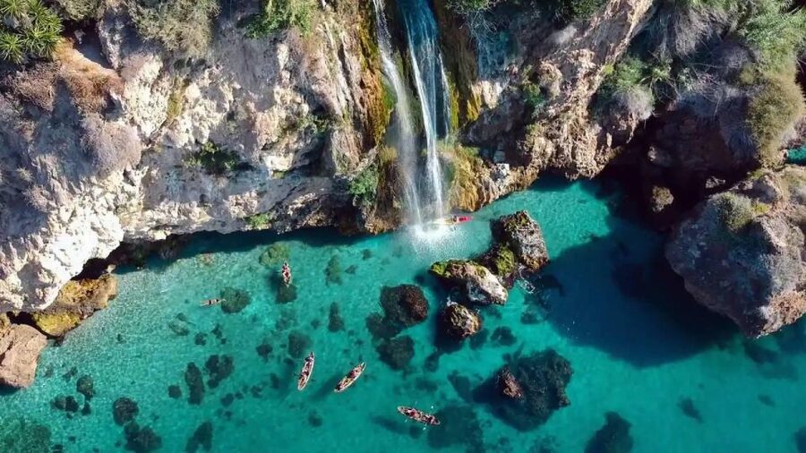 Nerja: Free Kayak Route along the cliffs of Nerja and Maro - What you can actually see: virgin caves, the Wolf Cave, and Maro waterfall
