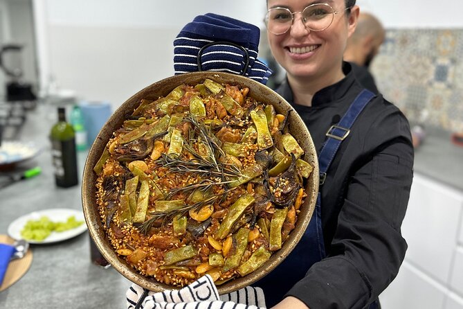 Paella and Sangria Workshop in Malaga - Sangria workshop: making it fresh and tasting it right