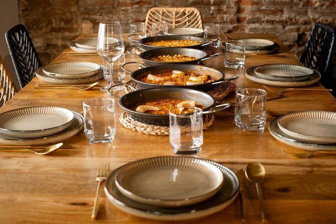 Paella Cooking Class with English Guide in Malaga - Before you cook: three olive oil tastings and what to look for