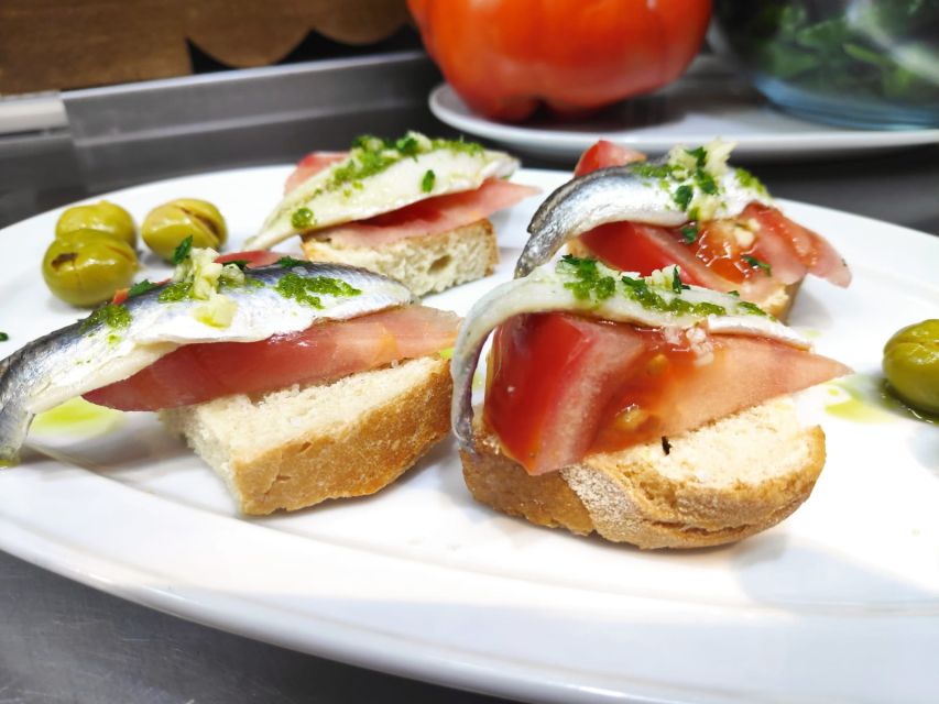 PREMIUM TAPAS TOUR: Paella, Market Tastings, and Winery - Practical tips before you go