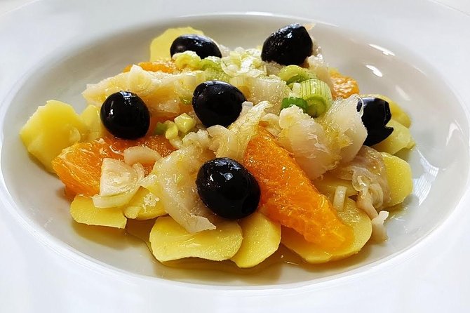 PREMIUM TAPAS TOUR: Tapas, Paella and Winery - The Short Scenic and Guided Pass Through Malaga’s Landmarks