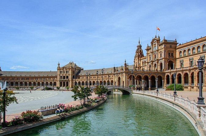Private 12-Hour Tour to Sevilla from Malaga with Hotel pick up - Plaza de España: why 45 minutes can work
