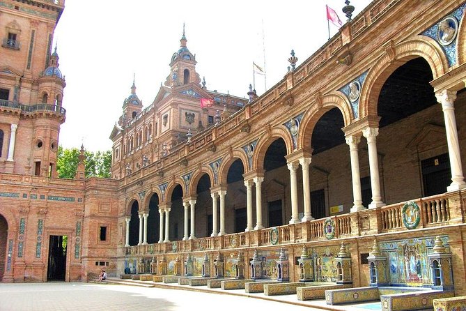 Private 12-Hour Tour to Sevilla from Malaga with Hotel pick up - A private guide for 4 hours: how to get the most