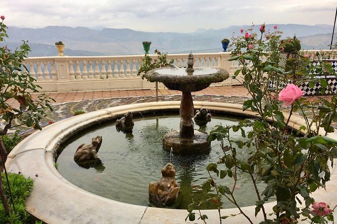 Private 3 hours Walking Tour of Ronda with official tour guide - Price and value: what $235.25 gets you in real terms