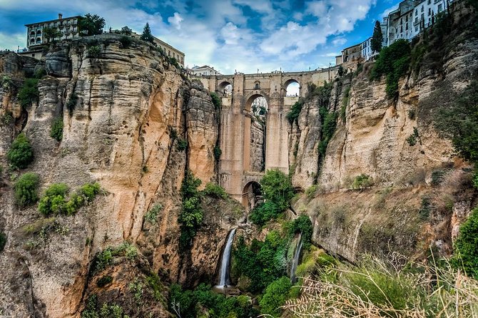 Private 3 hours Walking Tour of Ronda with official tour guide - Pickup and meeting point: start where Ronda is easiest
