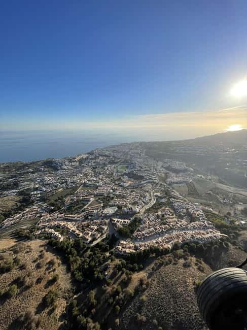 Private Paramotor Flight 30 min - Costa del Sol, Málaga - What You Bring (and What You Don’t Want): Clothing, Food, and Body Limits