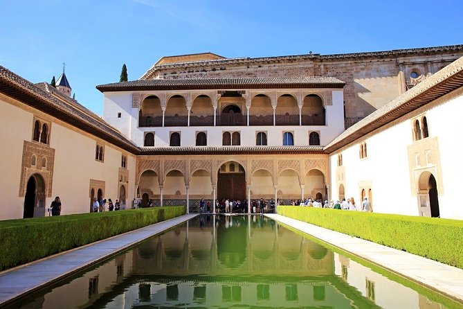 Private tour from Malaga to the Alhambra Palace and Granada - Skip-the-line entry: why it changes the whole day