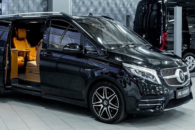 Private Transfer Malaga airport AGP to Malaga City by Luxury Van - Door-to-door luxury van from AGP to Malaga City