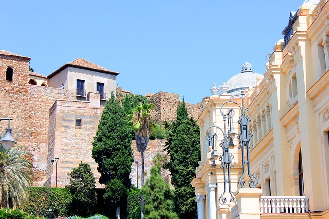 Private walking tour - Ending on Calle Marqués de Larios: Traditions, Teeth, and Time