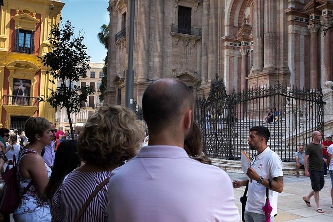 Private Walking Tour in Málaga - Teatro Romano de Málaga: Roman grandeur, trimmed to what matters