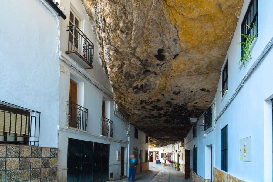 Ronda and Setenil Full Day - Setenil de las Bodegas free time in a Historic town