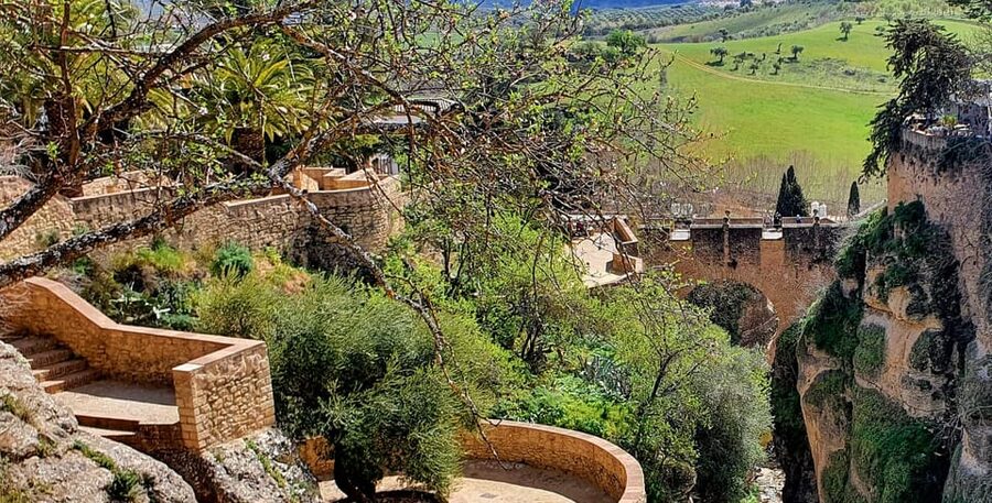 Ronda and Setenil Tour with Free Time and Map from Málaga - Setenil de las Bodegas: Cave Houses and a Shuttle Train Into Town