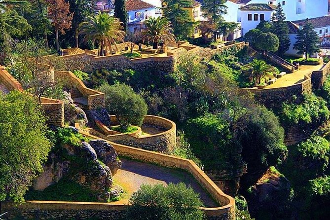 Ronda Historical Walking Tour with Bullring Entrance - Plaza de Toros de Ronda: Royal Cavalry Bullring Entrance With Context