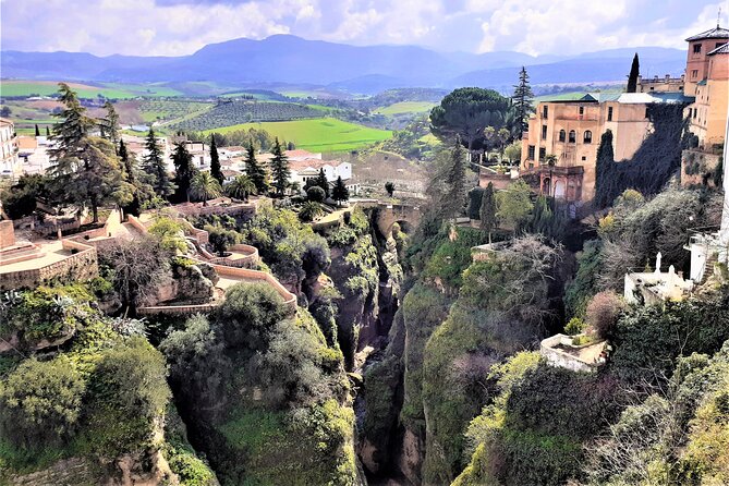 Ronda private walking tour by Tours in Malaga - Ronda’s Gorge and the New Bridge in 30 Minutes