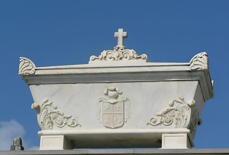 San Miguel Cemetery Tour of Malaga - A dramatic historical thread: Torrijos and his companions