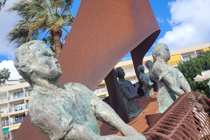 Self Guided Scavenger Hunt in Torremolinos - Route basics: Carihuela to Bajondillo on a level 2.5 km walk