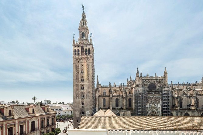 Seville Day Trip with Cathedral Entrance from Malaga - Lunch Free Time: How to Plan Without Losing the Group