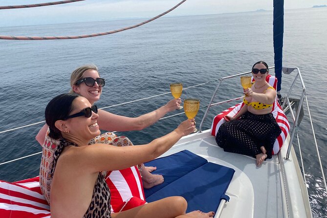 Shared Sailboat Experience Feel nature with dolphins - Swim time in the Mediterranean: the part you’ll actually feel