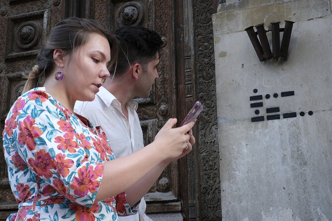 Sightseeing Quest Experience in Malaga - City-center landmarks on your terms: Andersen, Marqués de Larios, and the classic streets