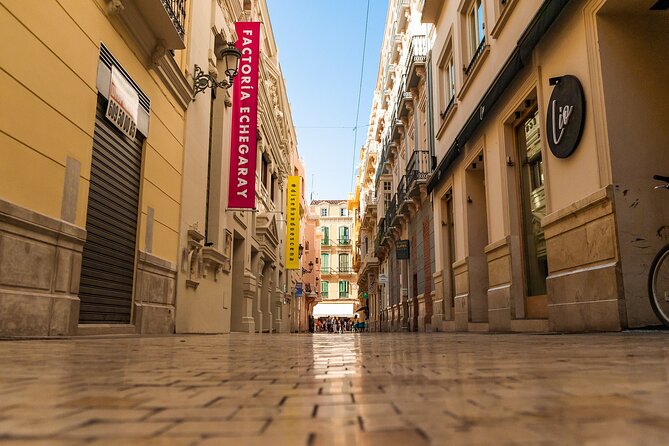 Sightseeing Quest Experience in Malaga - Plaza rhythm: Felix Saenz, Constitución, and Plaza del Obispo