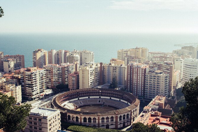 Sightseeing Quest Experience in Malaga - Starting at Plaza de la Marina: your clue-and-walk launch point