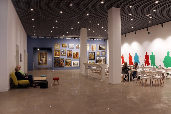 Skip-The-Line Access to Colección del Museo Ruso in Malaga - Audioguide: how to use it without getting tied to your phone
