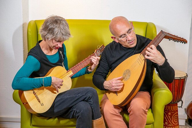 Spanish Guitar Concerts in Ronda - Before the concert: wine and a guitar showroom that actually adds to the experience