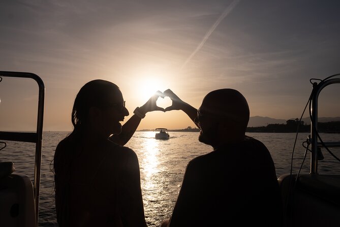 Sunset Sailing along the Marbella coast from Puerto Banus - Safety and weather: what to do when the sea changes its mind