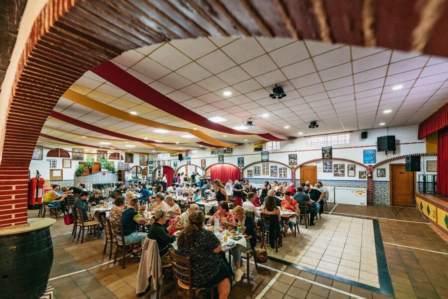 Torremolinos: Flamenco Show with Dinner and Drinks - Key things to know before you go