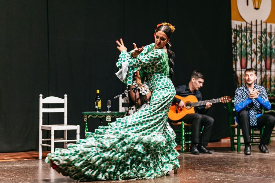 Torremolinos: Flamenco Show with Dinner and Drinks - Why this Torremolinos flamenco-and-dinner setup is a smart plan