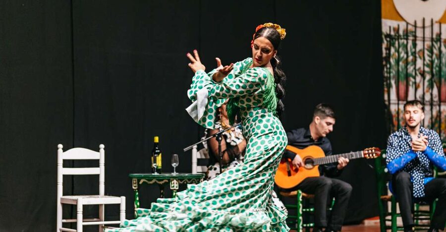 Torremolinos: Flamenco Show with Dinner and Drinks - The schedule: Wednesday nights from May to October (plus select weeks)