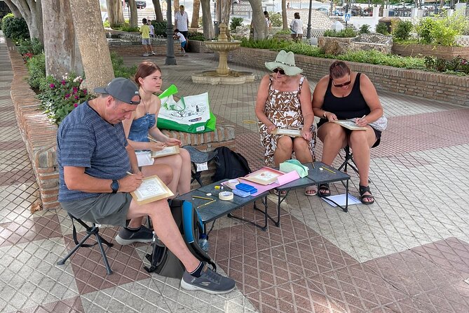Tour and Drawing in Malaga - La Calle Larios: a street that teaches rhythm