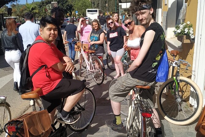 Vintage Style Bike Rental in Malaga - What’s included vs. not included: pack like a pro