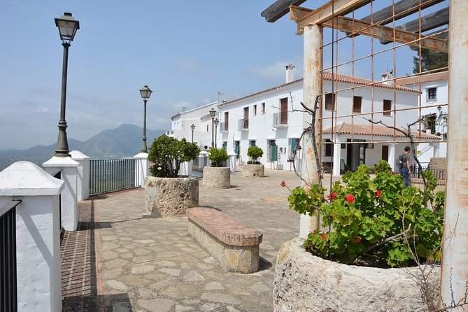 Wine, Tapas & Lake Zahara by e-bike incl Ronda pickup (full day) - Price and Value: Why $165.61 Can Make Sense